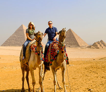 Pyramids & Museum Day Tour